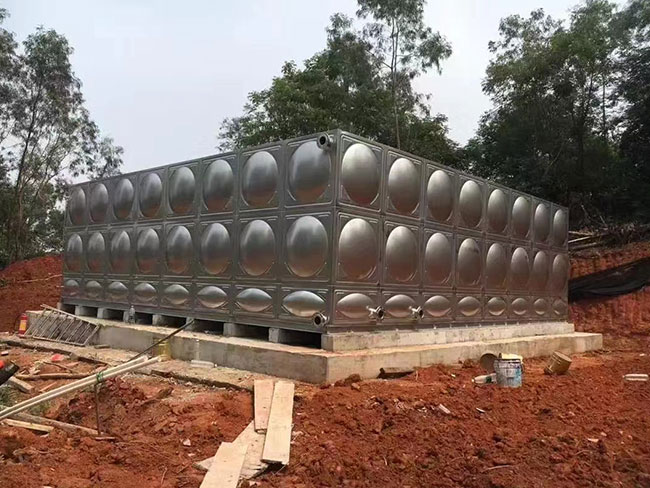 不銹鋼生活水箱施工案例